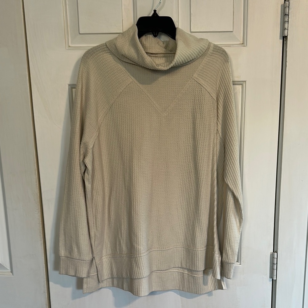 Lou & Grey size large cream colored cowl neck